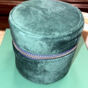 La Mer Jewelry/ vanity case